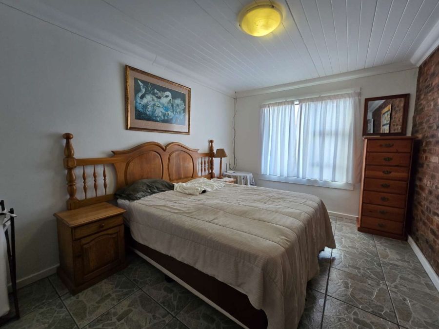4 Bedroom Property for Sale in Stilbaai Wes Western Cape